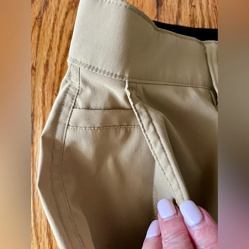 Eddie Bauer Rainier Tech pant - 36x30 - khaki. EUC